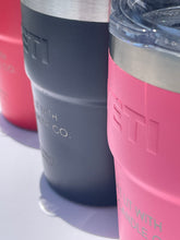 Load image into Gallery viewer, SM5 ‘I get lit with SM5’ 16oz Yeti